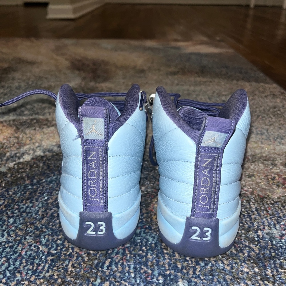 Big Kids Air Jordan 12 "Hornets"